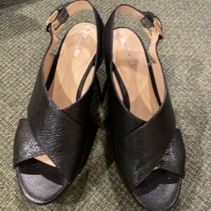 Geox black leather platform sandals (sz 36)